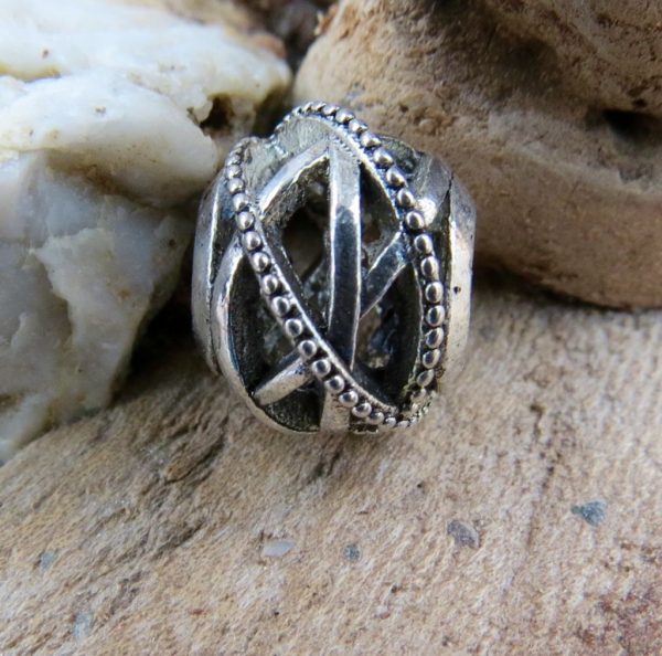 Criss Cross Bead Charm