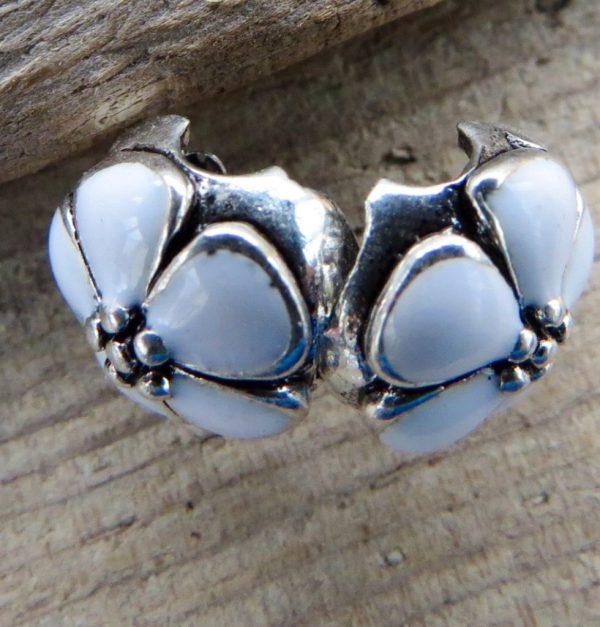 White Flower Stopper Charm - Image 2