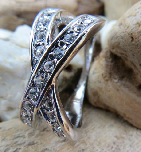 Crystal Criss Cross Ring - Size L (6)