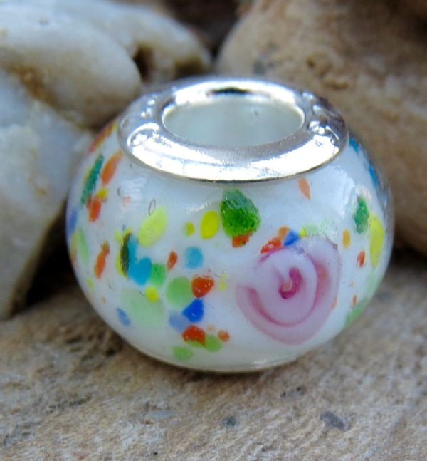 White Patterned Glass Bead