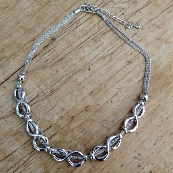 Chunky Knot Necklace