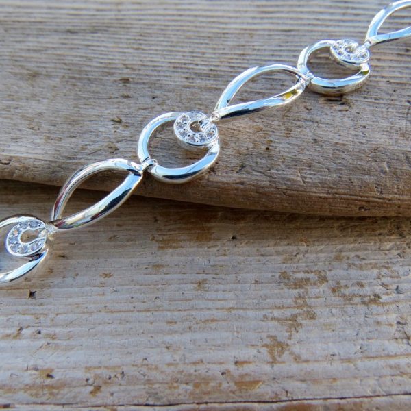 Horseshoe Link Bracelet - Image 2
