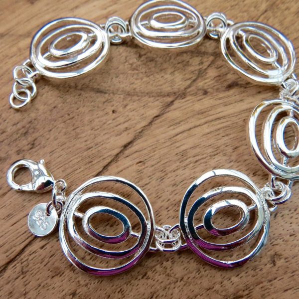 Chunky Circle Link Bracelet