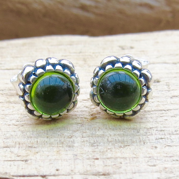 Silver earrings green stone deals